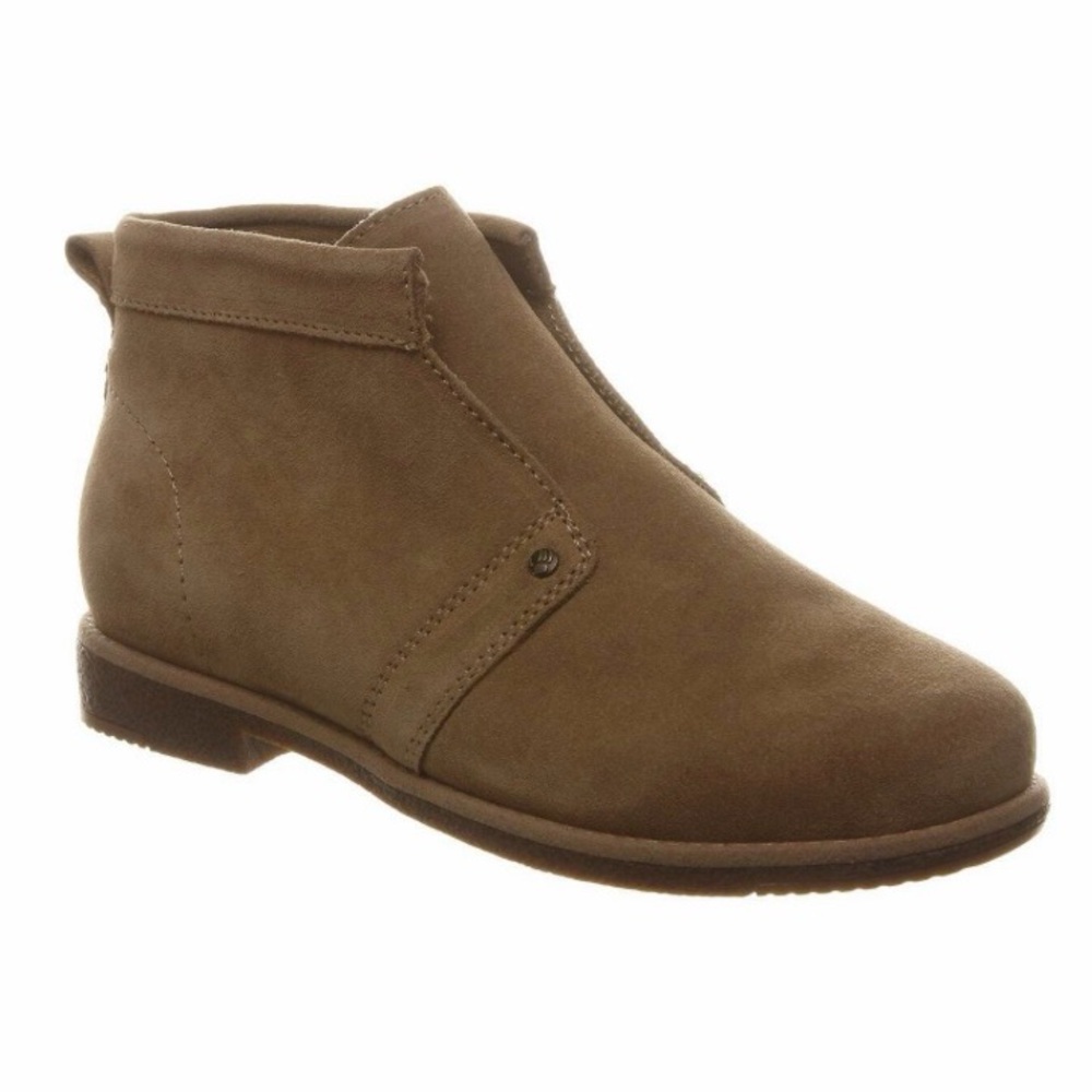 Bearpaw Carmel women's chukka boot slip on ankle booties in sand tan suede. Sz 7